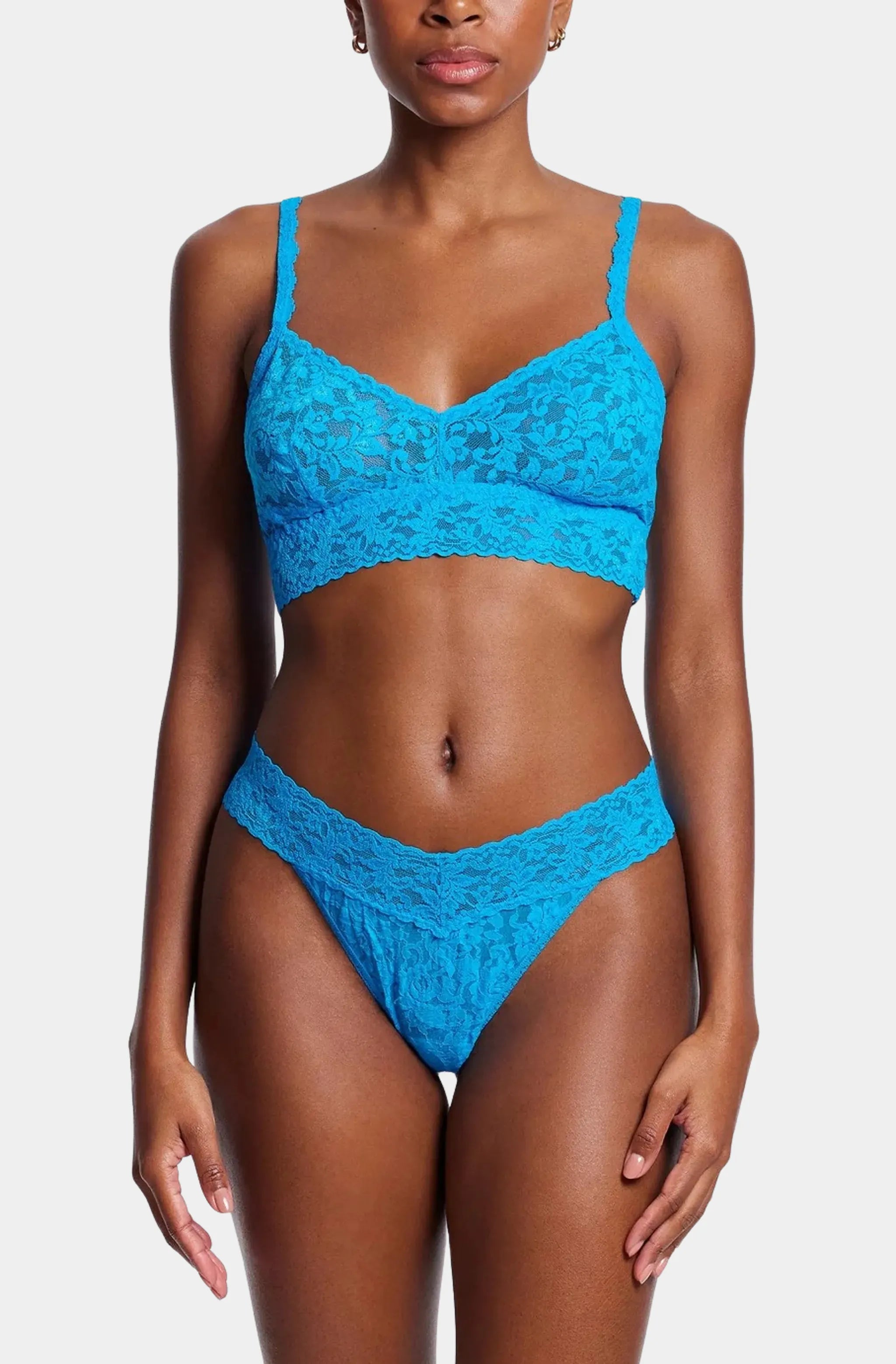 Blue Signature Lace Original Rise Thong set front view